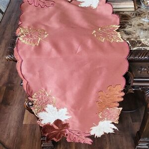 Autumn Leaf Table Runner